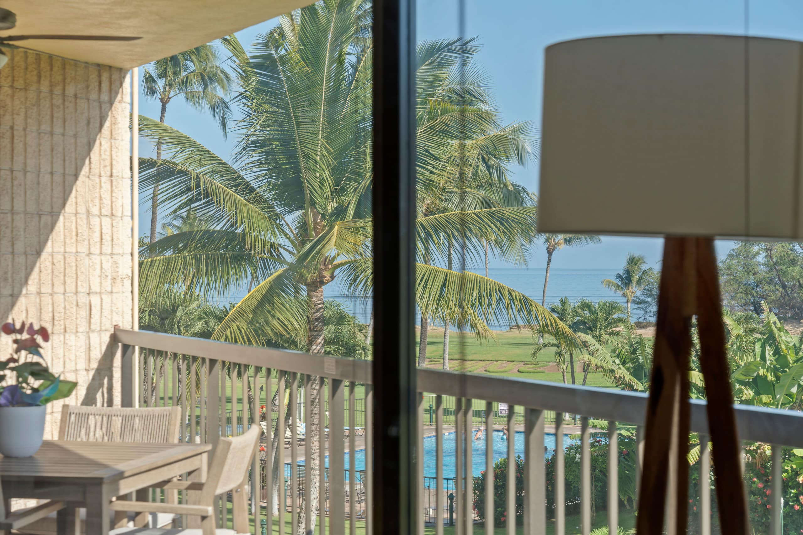 Beautifully remodeled beach front condo - Image 24