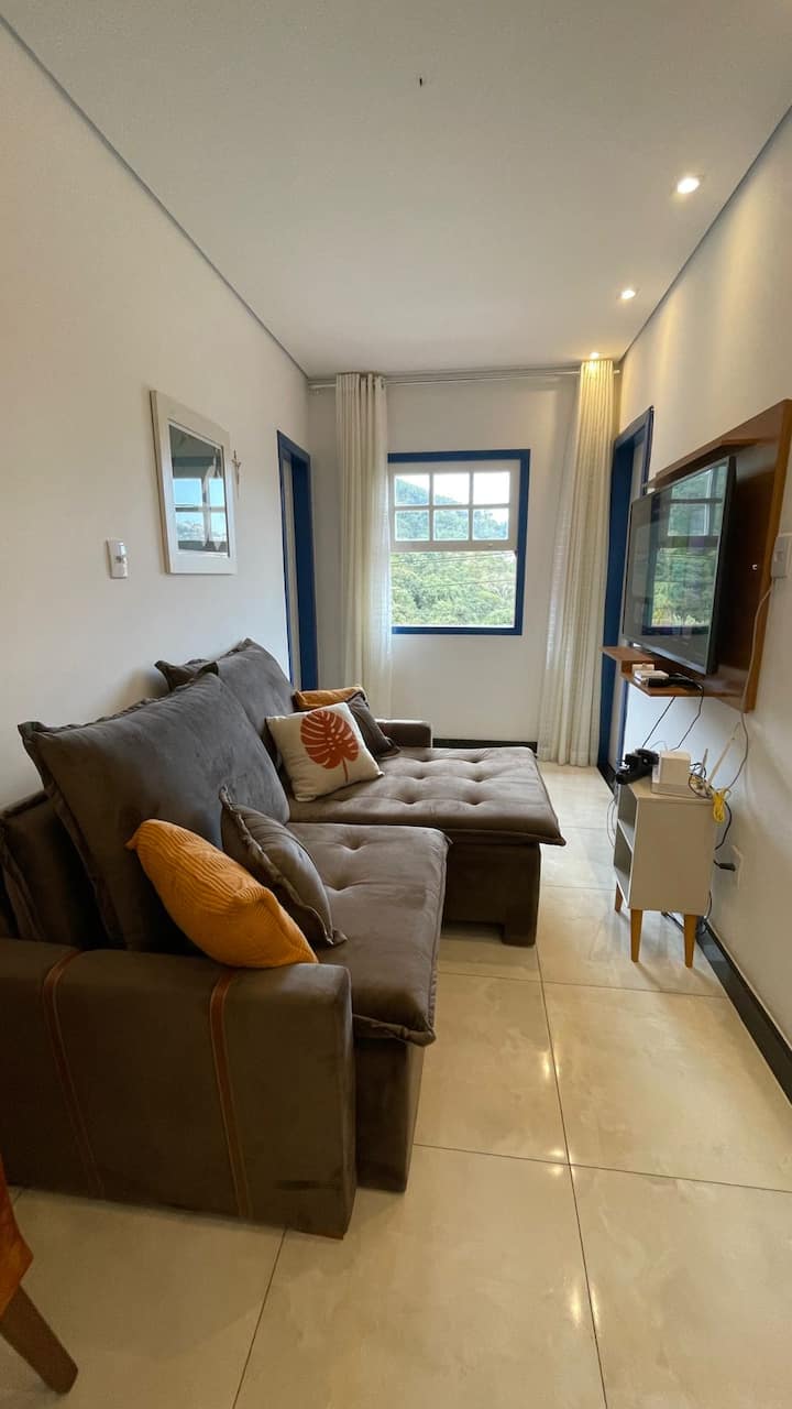 Casa No Centro  Com Garagem - 
Casa Das Esmeraldas - Ouro Preto