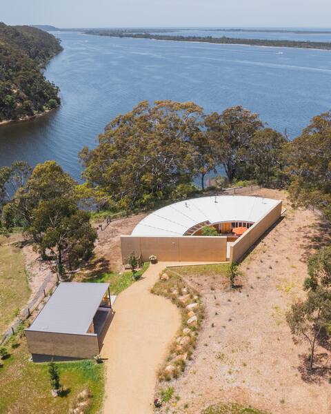 Teulu House - Luxury Retreat in Nungurner