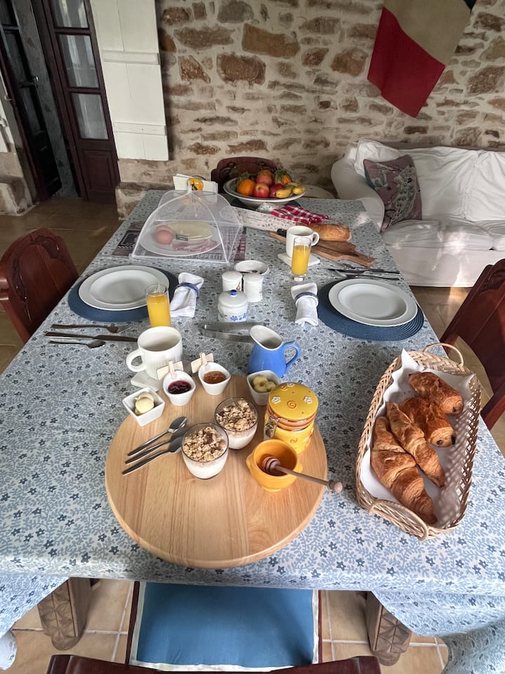 Le Cantou Cdh, Treignac, Chambre 2 - Treignac