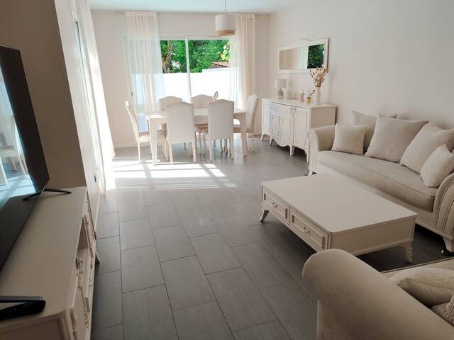 Maison contemporaine avec piscine proche Bx gallery image 3