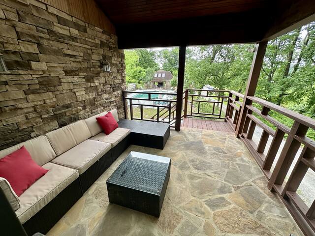 Luxury Ranch Retreat on Kenny Rogers Former Estate gallery image 4