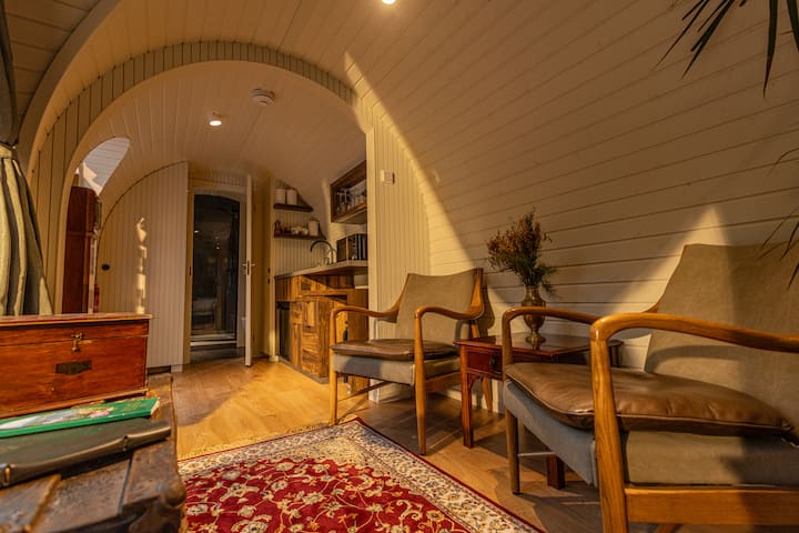 Hawthorn | Couples Cabin | Hot Tub | Greenway - Ireland