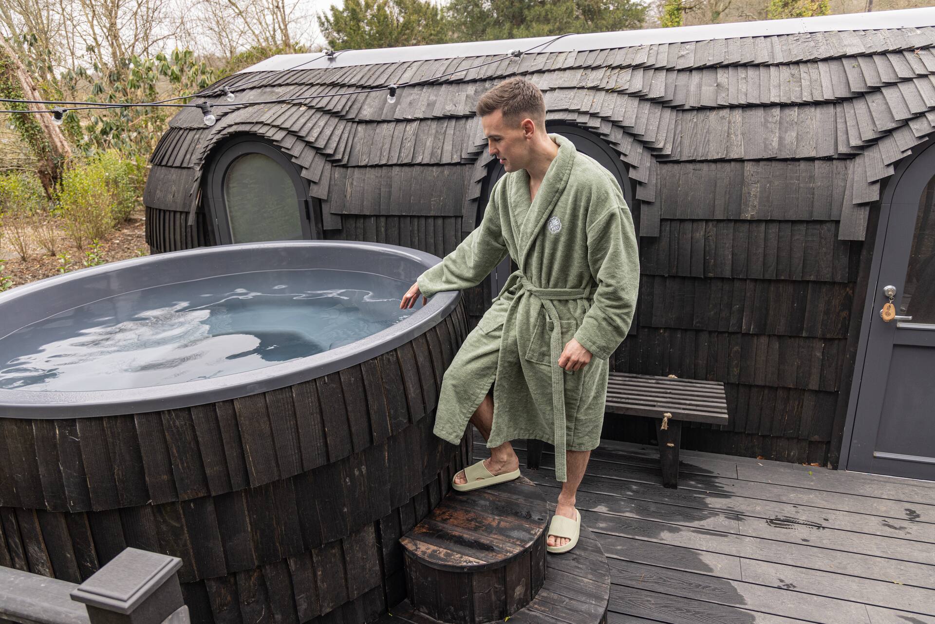 Hawthorn | Couples Cabin | Hot Tub | Greenway