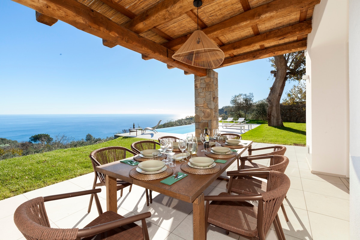Casa Isola — view 3