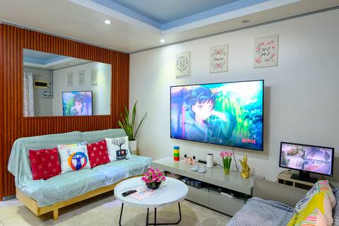 Cozy 3BR Home: Lounge, Bathtub, Fully Furnished.
