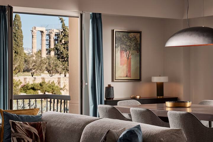 Acropolis Grand Suite gallery image 3