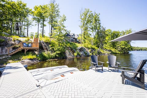 Luxury Family Cottage on Manitouwabing Lake, Wi-Fi