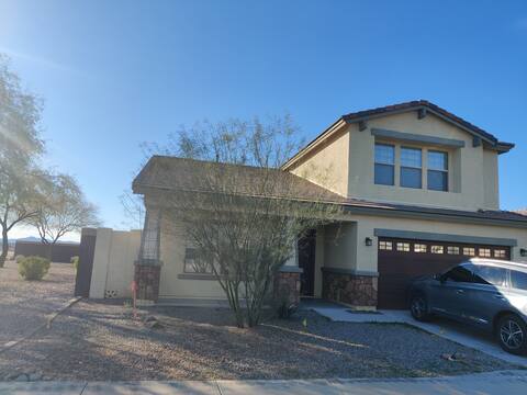 Family / Business Friendly Residential Suite
