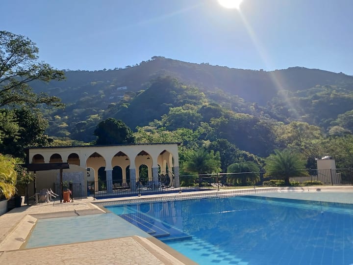 Hermosa Casa Con Turco Y Jacuzzi Privado - San Jerónimo