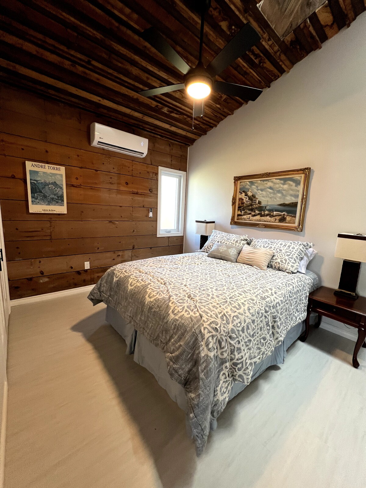 Dhoma e 3-të e gjumit me krevat dopio "Queen" dhe dollap masiv!