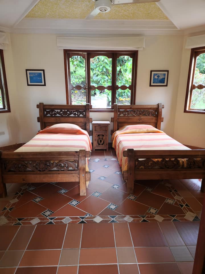 საძინებელი 2