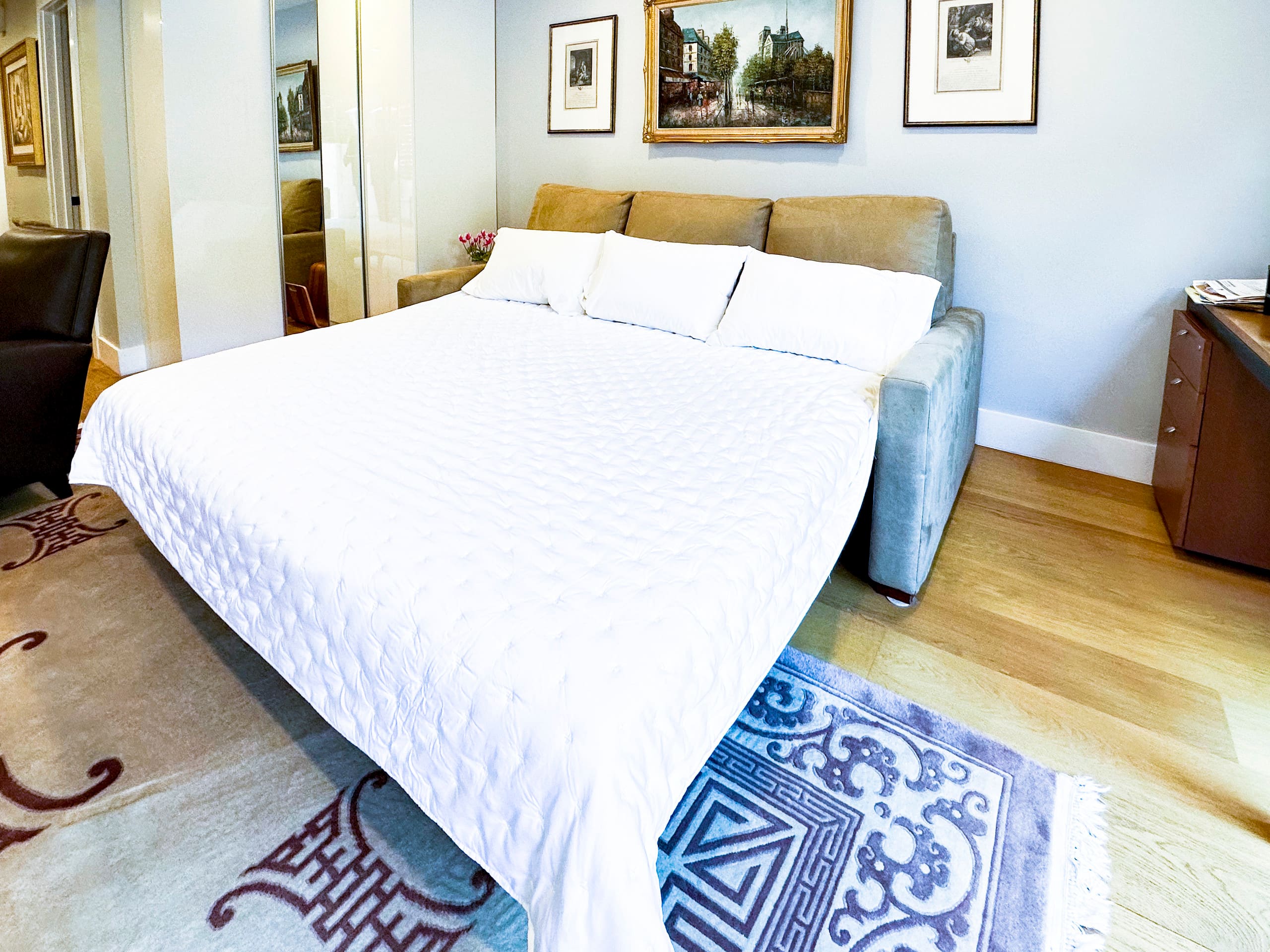 Condo in San Francisco · ★4.98 · 1 bedroom · 2 beds · 1 bath - Image 9
