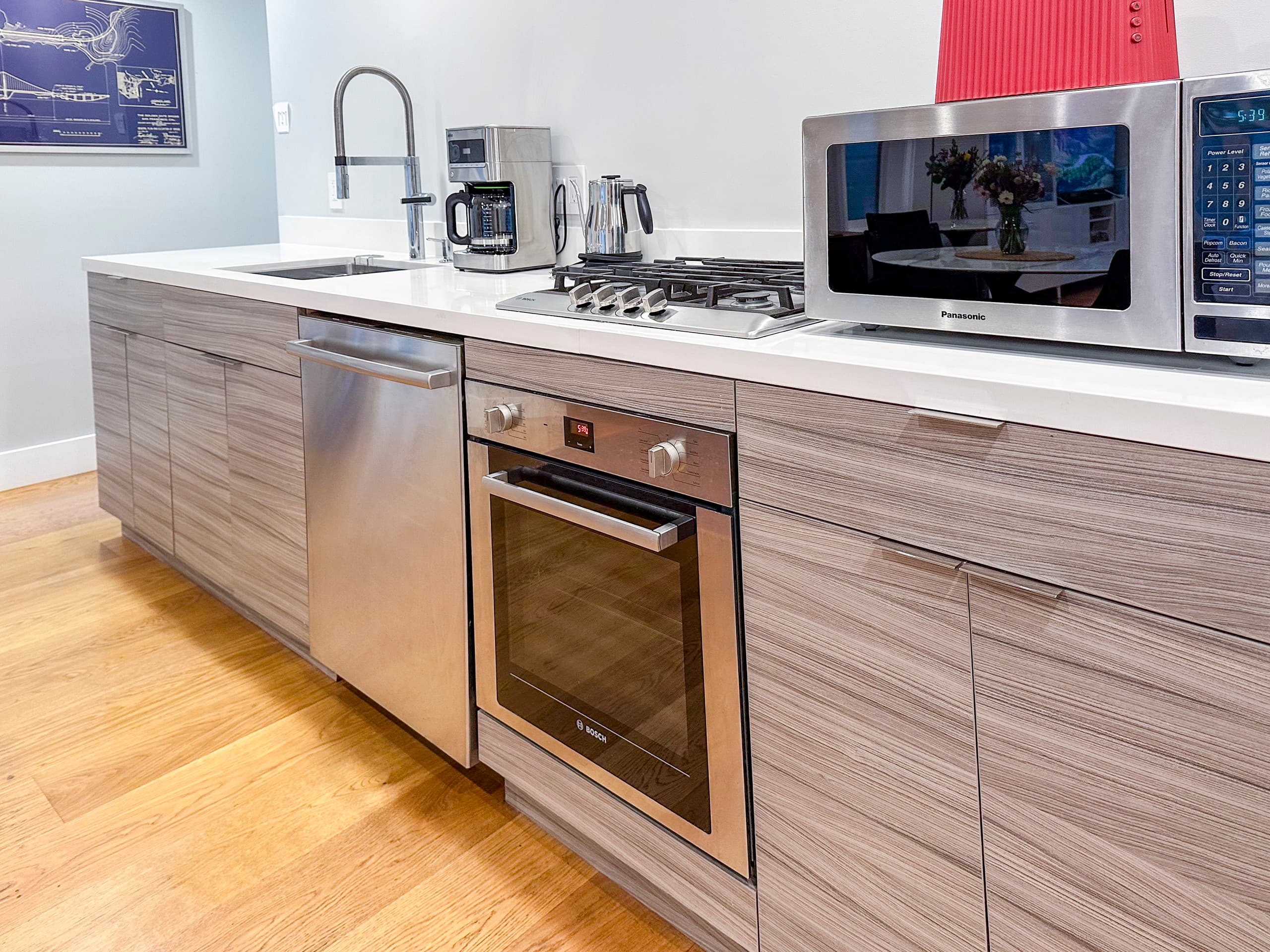 Condo in San Francisco · ★4.98 · 1 bedroom · 2 beds · 1 bath - Image 13