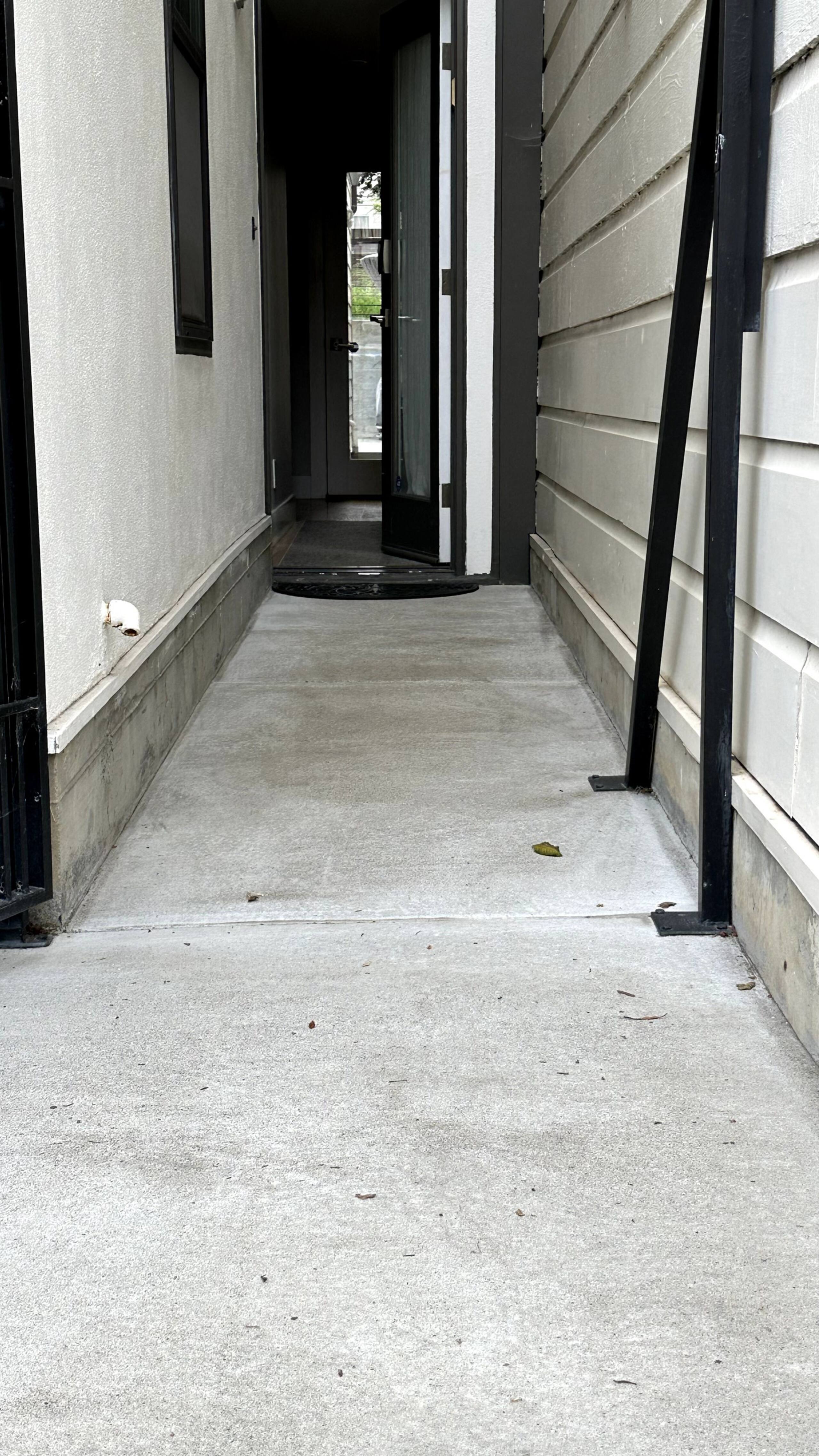 Condo in San Francisco · ★4.98 · 1 bedroom · 2 beds · 1 bath - Image 3