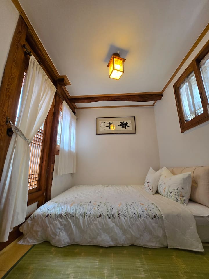 เครื่องนอนฤดูร้อน (กรกฎาคมและสิงหาคม)