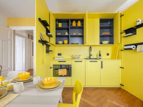 Yellow, yellow, yellow, yellow!