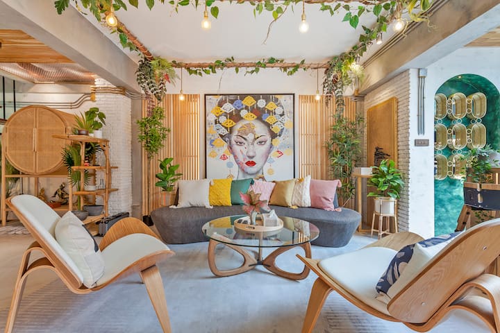 Thai wabi-sabi Loft in Thonglor