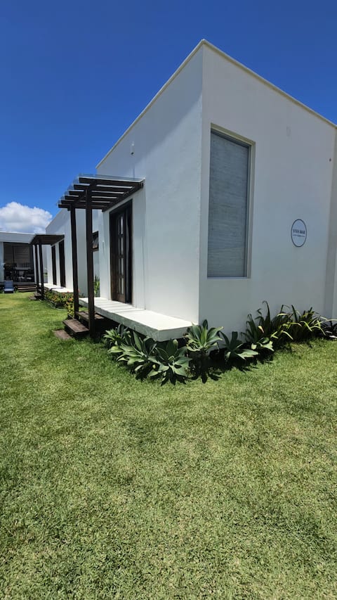 VIVA MAR - house, a beautiful beachfront retreat!