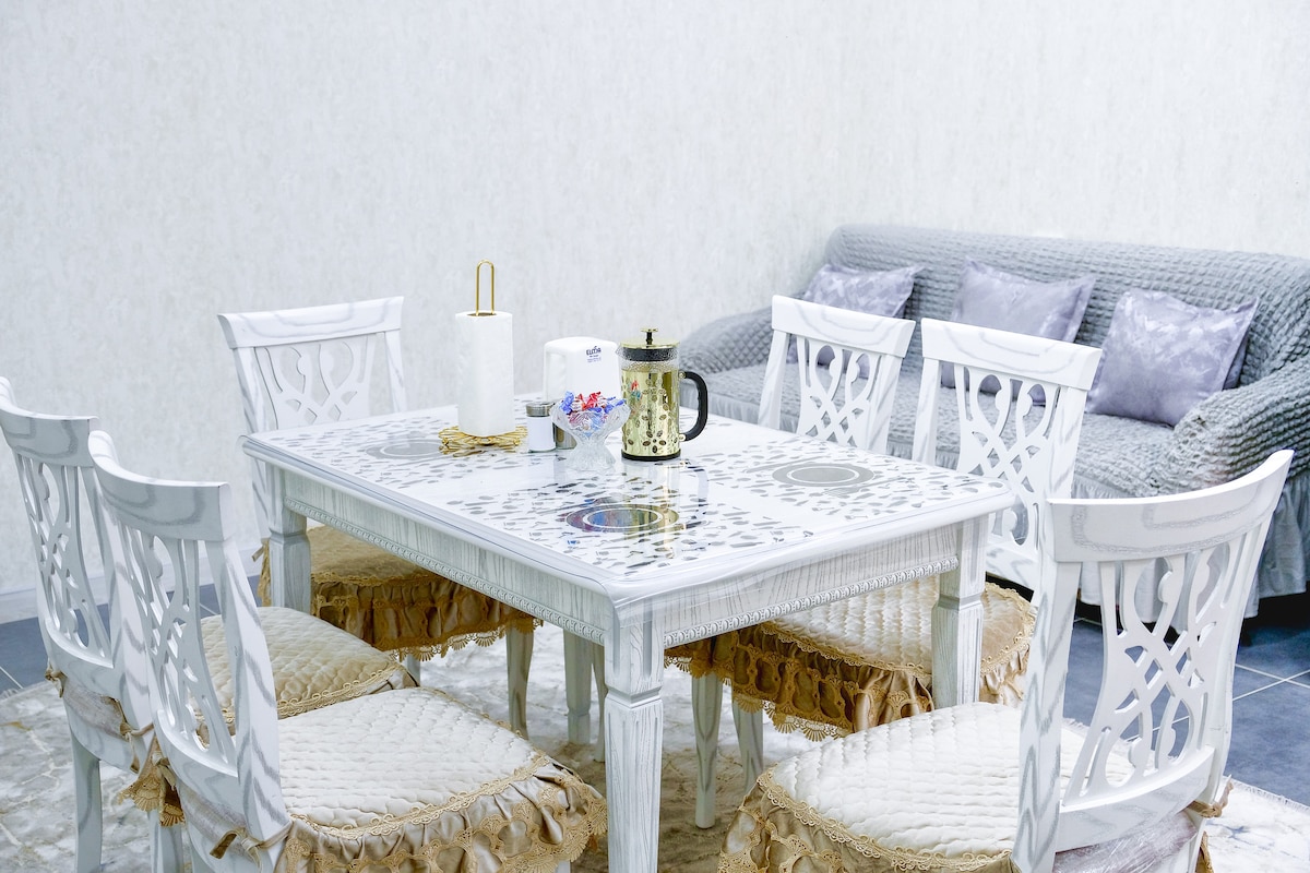 Bukhara Stays · Old Town · 2BR Townhouse · Family Home — 4