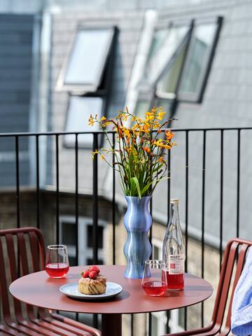 Cozy Two Bedroom Hotel Apartment gallery image 2