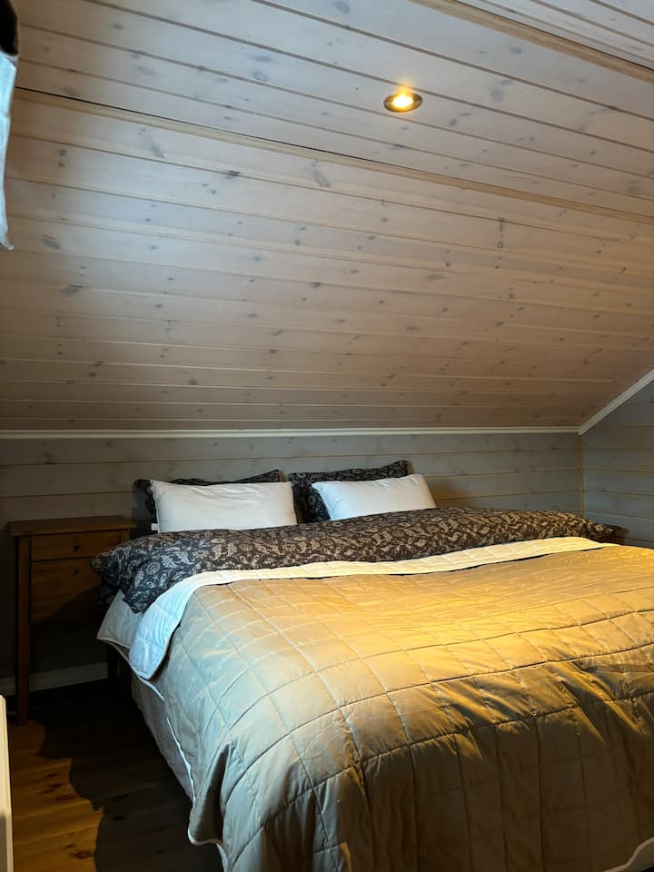 საძინებელი 4