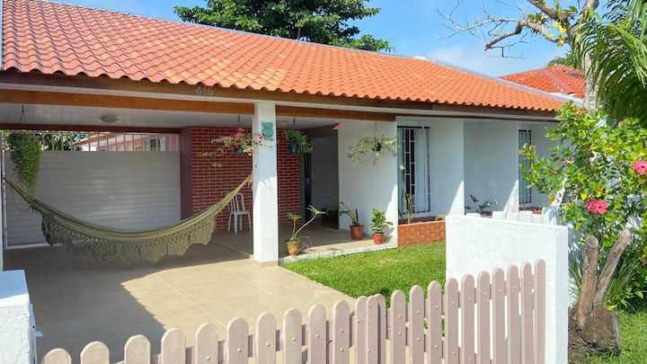 Casa Espaçosa E Arejada - Guaratuba