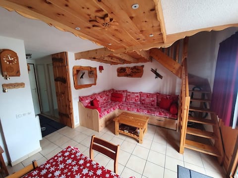 Popular Airbnb listing: Edelweiss Mountain Apartment in Val Cenis