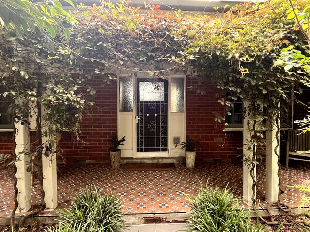 Beautiful Fitzroy Getaway gallery image 4