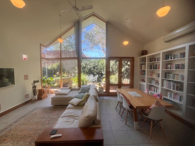 Beautiful Fitzroy Getaway