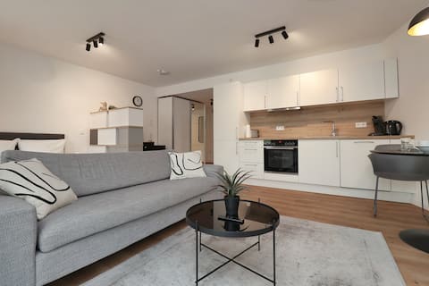 helloYOU Deluxe Studio I Kitchen I WiFi I Parking