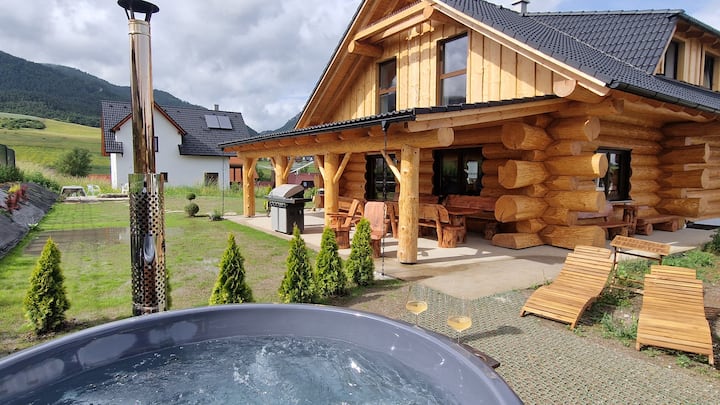 Zrub Poľana Lipovská Mara - Bešeňová
