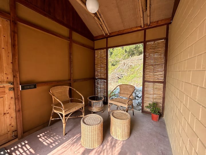 Private Suite Cottage In A Himalayan Village - Kalimpong