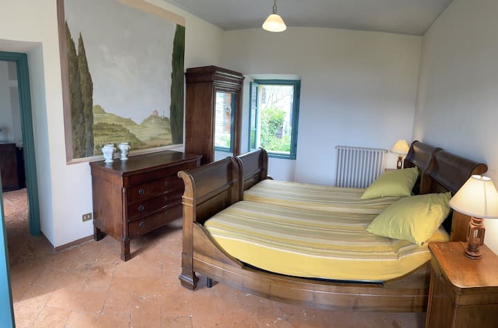 საძინებელი 4