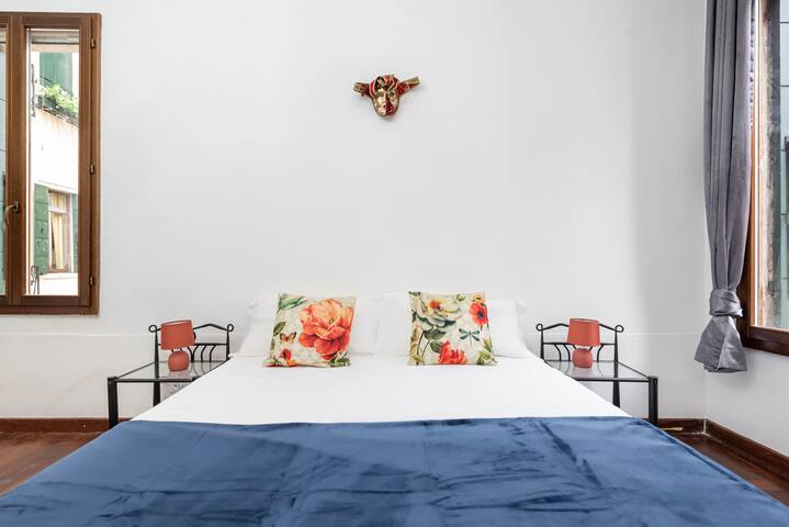 Dimora le Eremite III-Meravigliosa Vista Canale gallery image 5