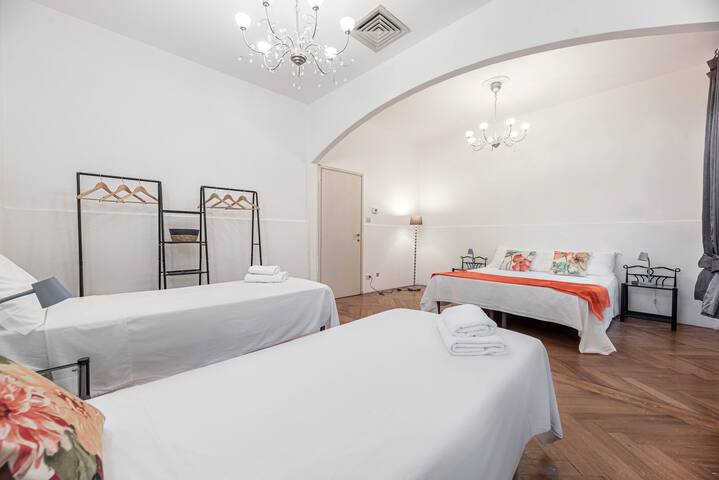 Dimora le Eremite III-Meravigliosa Vista Canale gallery image 4