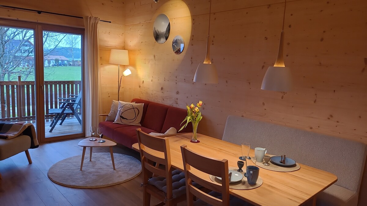 Annuncio Airbnb popolare: Morgensonne: Vacation in nature. Brand new. a Dießen Am Ammersee