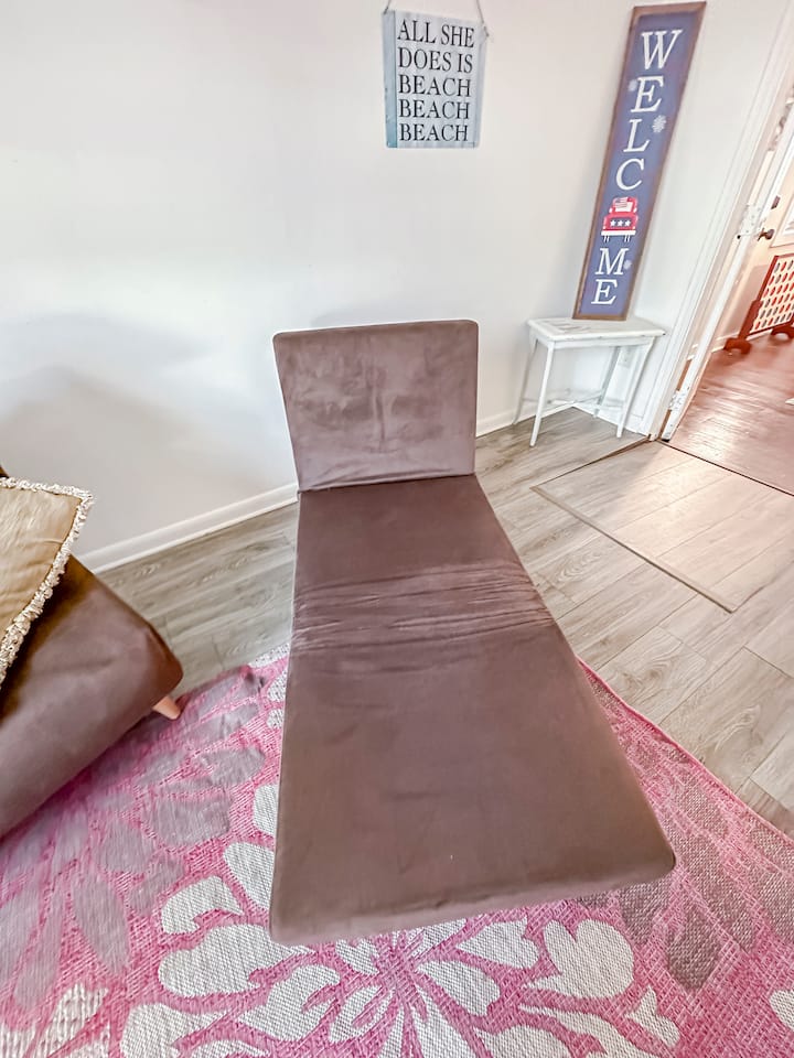 เก้าอี้นอนอเนกประสงค์สำหรับผู้เข้าพักเสริม! เปลี่ยนเป็นเตียงที่สะดวกสบายเหมาะสำหรับครอบครัวและกลุ่มได้อย่างง่ายดาย