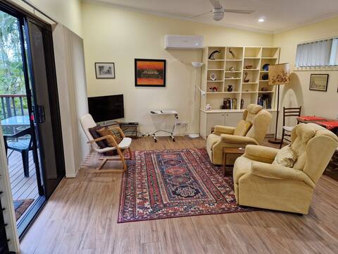 Top performing Airbnb: The Nook - A cosy garden retreat in Brisbane