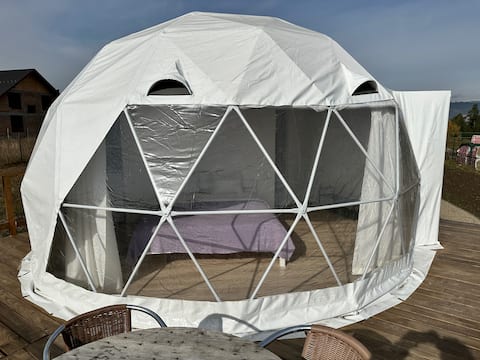 Glamping 4 us -Luna-Cort tip Dom (Glamping for us - Moon-Cort tip Dom)