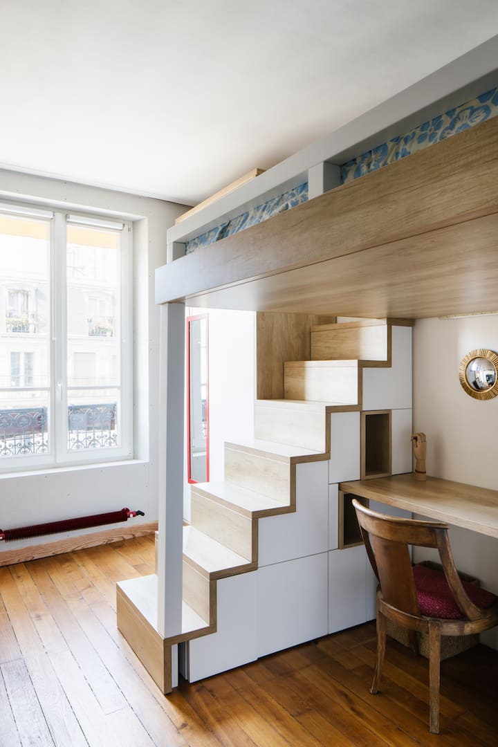 chambre 1 pour 2 jeunes adultes ou 2 enfants + couchage supplémentaire matelas intégré . stores occultants