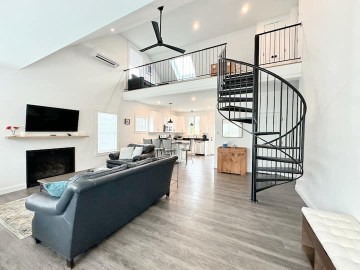 Spectacular 3 Bed Resort Cottage - Kennebunk, ME
