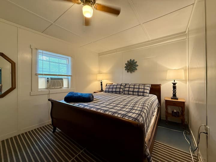 საძინებელი 1