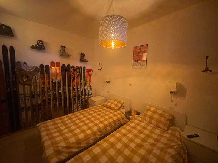 غرفة النوم 2