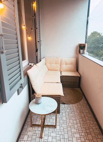 Entire home with 1 bedrooms in Basel-Stadt (Unincorporated) - Zentrale stylische Altbauwohnung