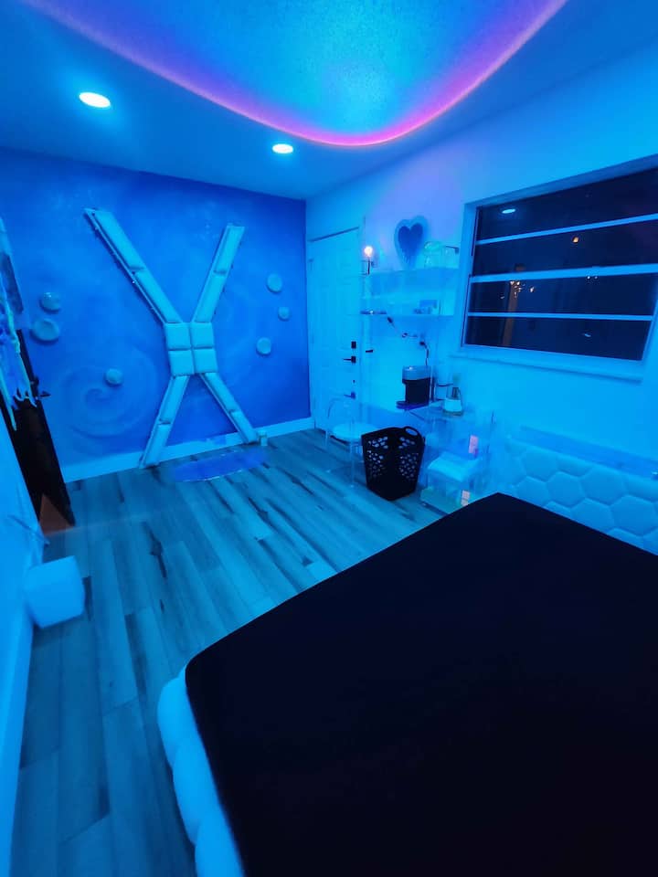 Holodeck Room