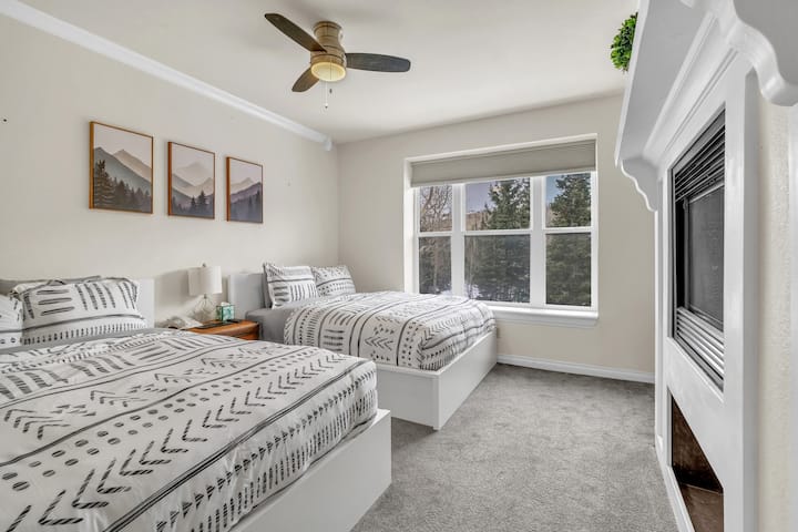 1 Br Suite | 5 Guest | Double Queen | Twin Sofa - Brian Head, UT