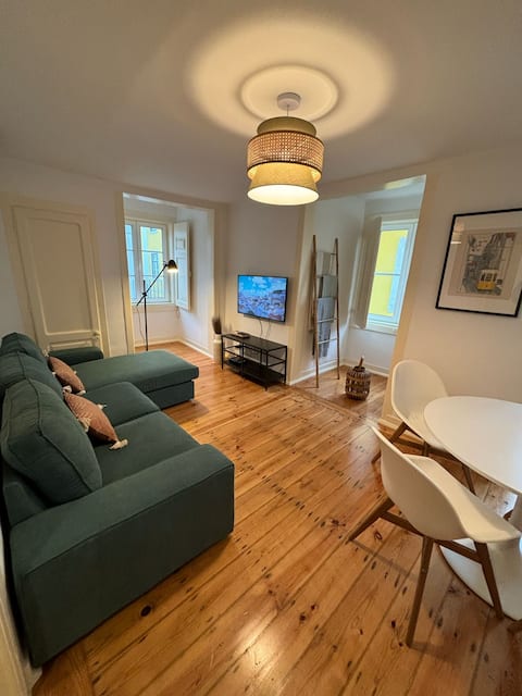 Successful Airbnb property: Duplex with a view in Lisboa