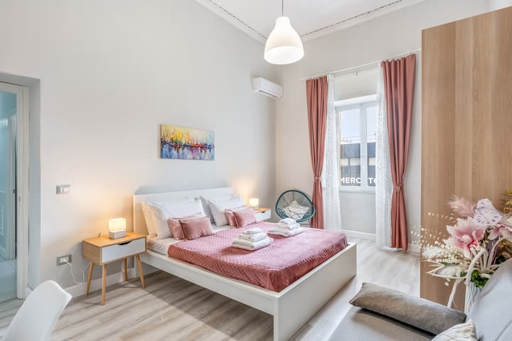 110mq  3 Camere  2 Bagni  Ideale Per Famiglie - Nápoles