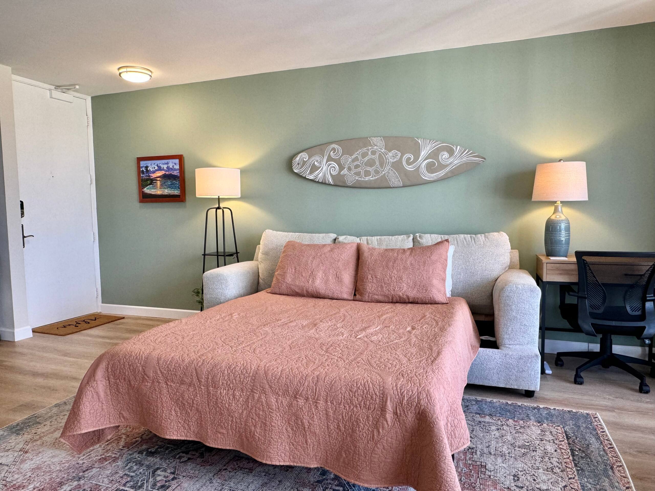 Condo in Honolulu · ★4.98 · 1 bedroom · 2 beds · 1 private bath - Image 10